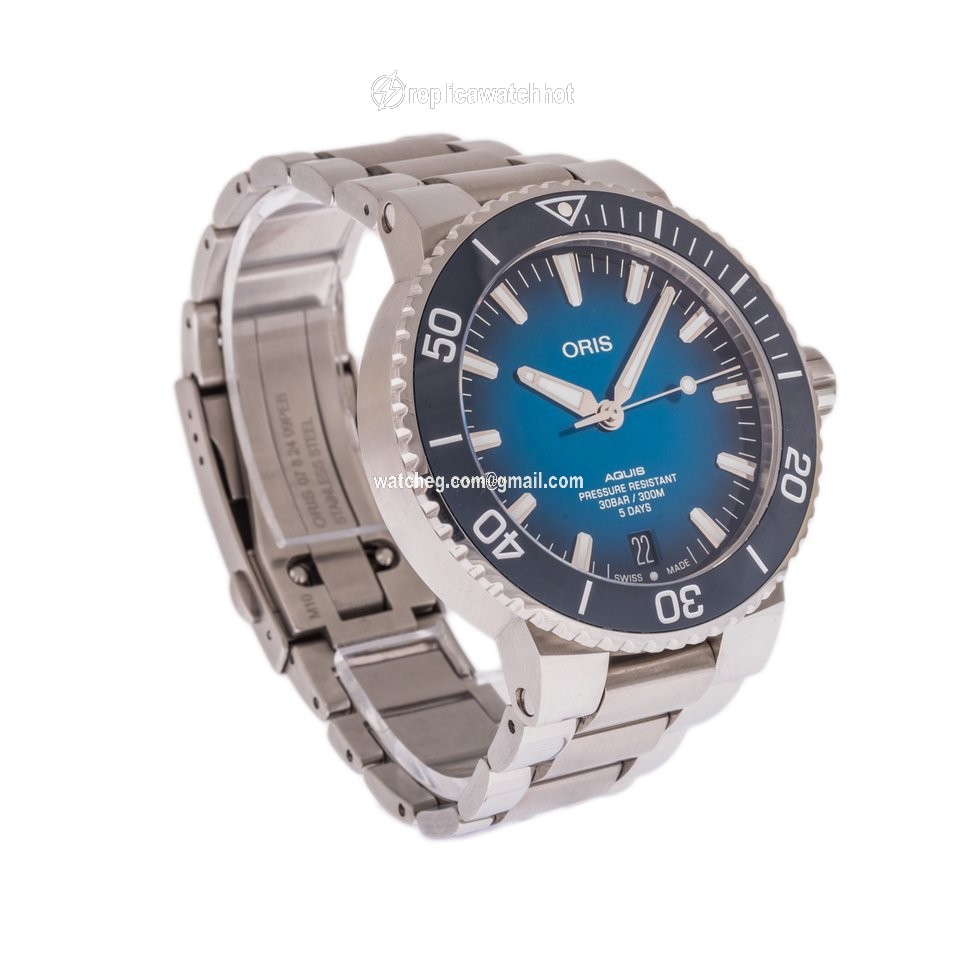 Oris Aquis Date Mens watch Unisex Automatic Steel 01 400 7763 4135 2
