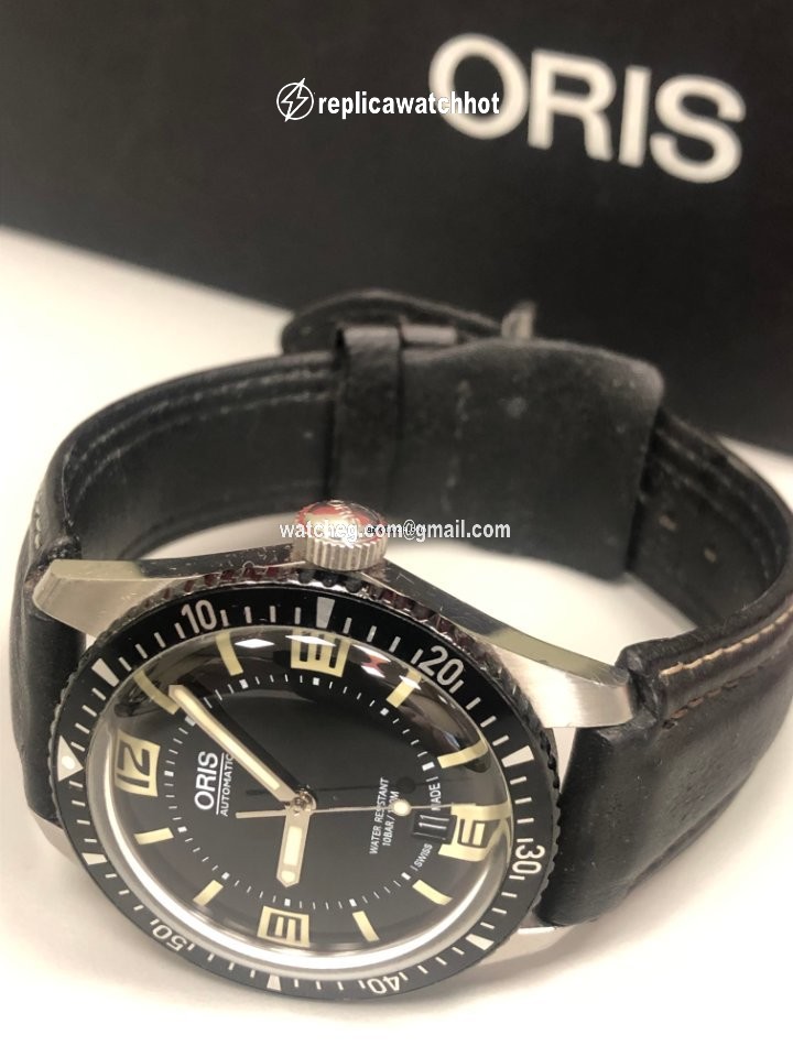 Oris Divers Sixty Five Mens watch Unisex Automatic Steel 01 733 7707 4064-07 4 20 18 2