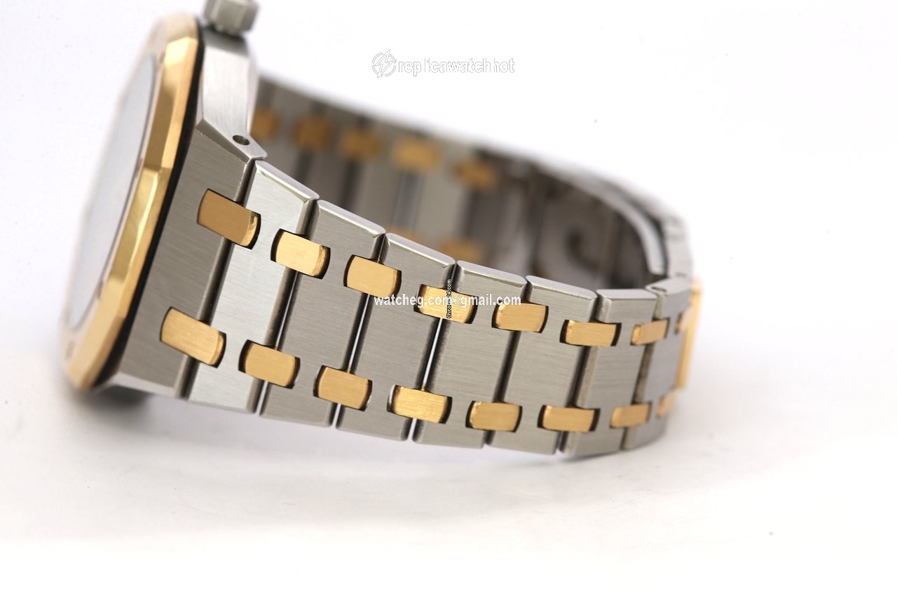 Audemars Piguet Royal Oak Day-Date Mens watch Unisex Automatic Gold Steel 25594SA-OO-0789SA-01 2