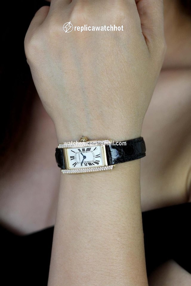 Cartier Tank Americaine Womens watch Automatic Rose gold WB704751 2