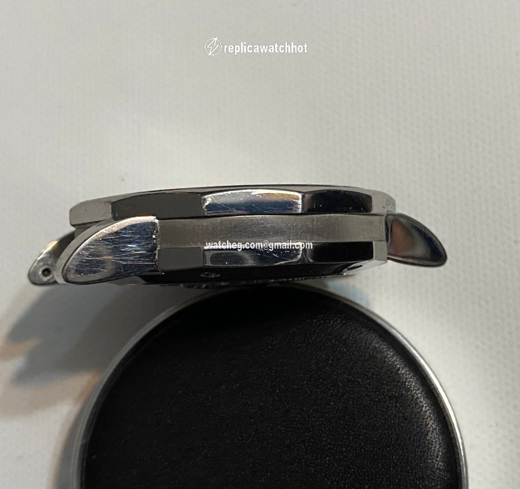Corum Admirals Cup Mens watch Unisex Automatic Steel 082.830.20 2