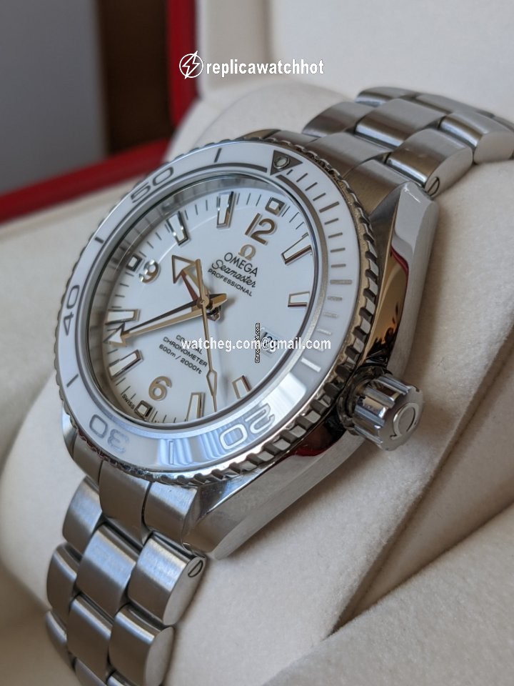 Omega Seamaster Planet Ocean Mens watch Unisex Automatic Steel 232.30.38.20.04.001 2