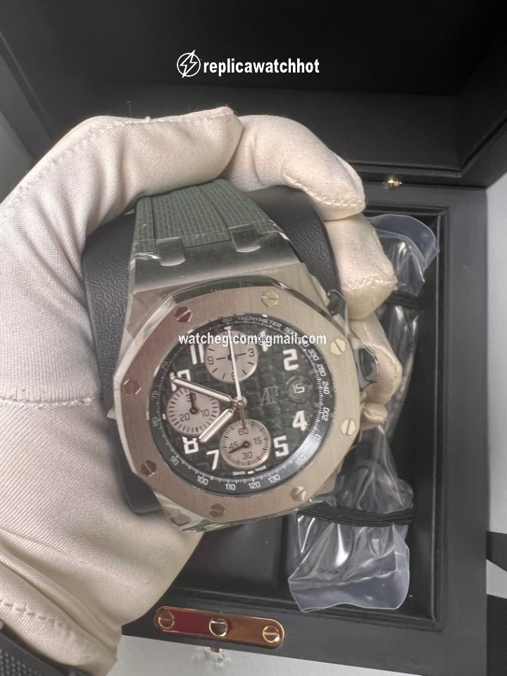 Audemars Piguet Royal Oak Offshore Chronograph Mens watch Unisex Automatic Titanium 26238TI.OO.A056CA.01 2