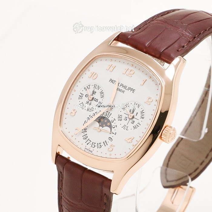 Patek Philippe Perpetual Calendar Automatic 5940R-001 2