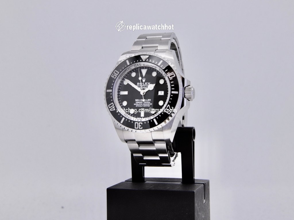 Rolex Sea-Dweller Deepsea Mens watch Unisex Steel Automatic M126660-0001 2