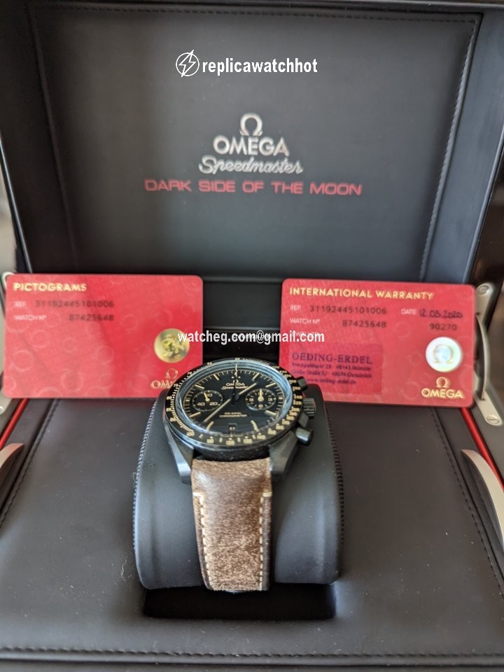Omega Speedmaster Professional Moonwatch Mens watch Unisex Automatic Ceramic 31192445101006 2