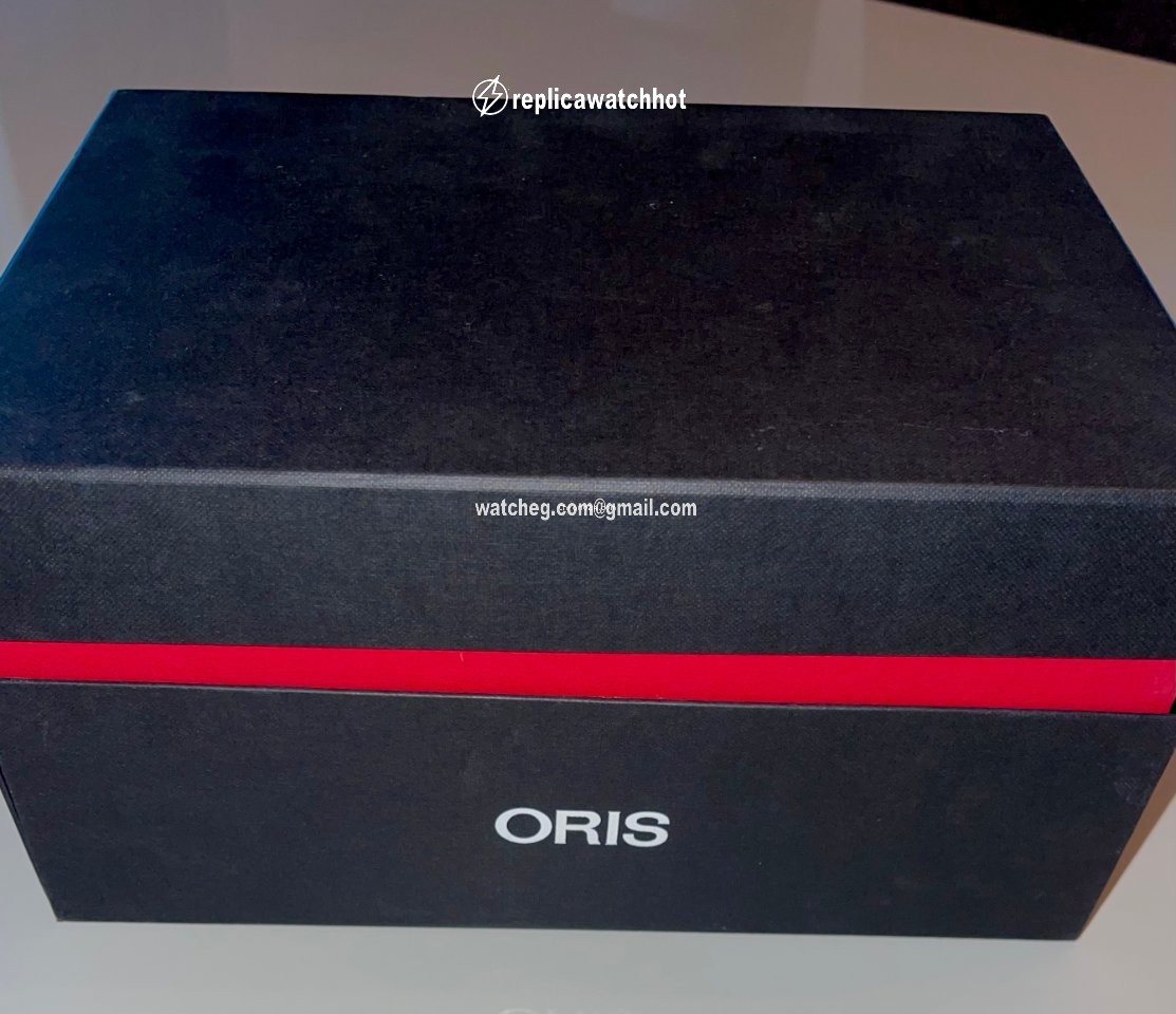 Oris Carlos Coste Limited Edition Mens watch Unisex Automatic Titanium 01 674 7655 7184-Set 2