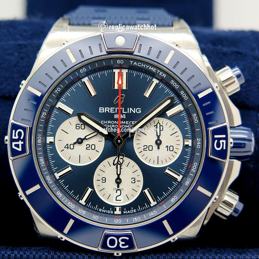 Breitling Chronomat Mens watch Unisex Automatic Steel AB0136 2