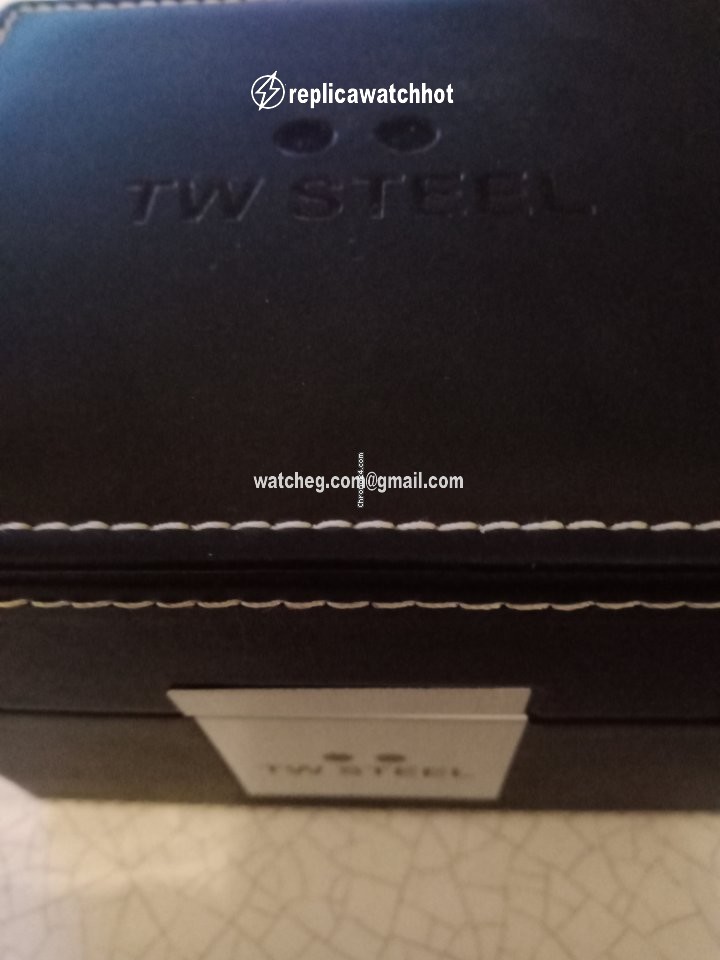 TW Steel Mens watch Unisex Quartz Steel CE1007 2