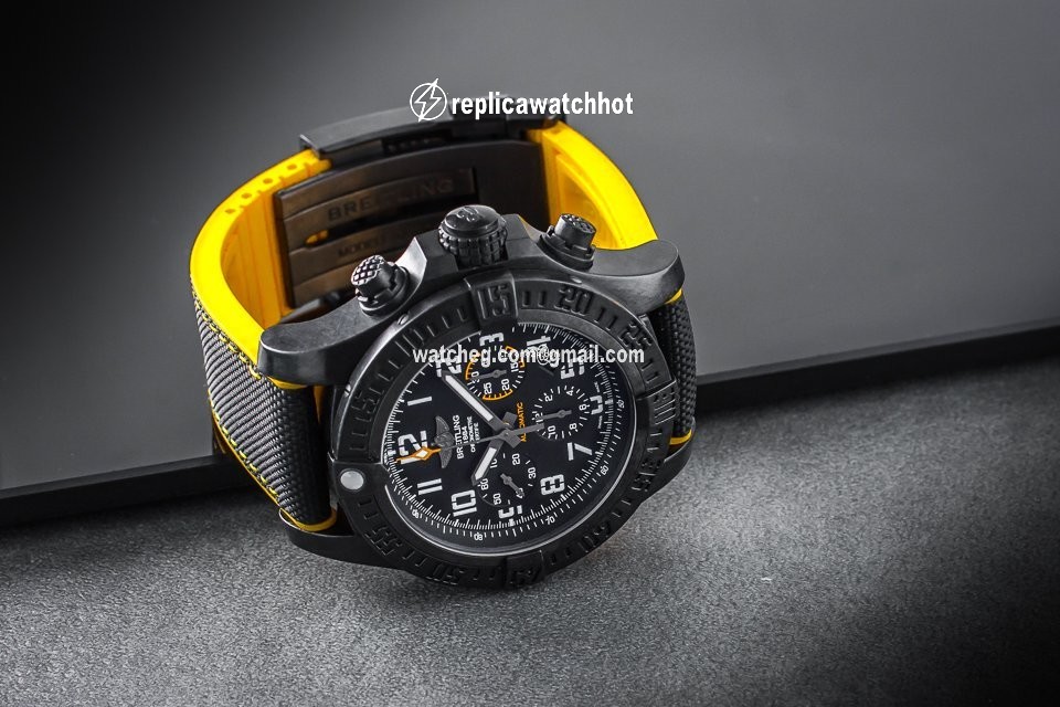 Breitling Avenger Hurricane Mens watch Unisex Automatic XB0180 2