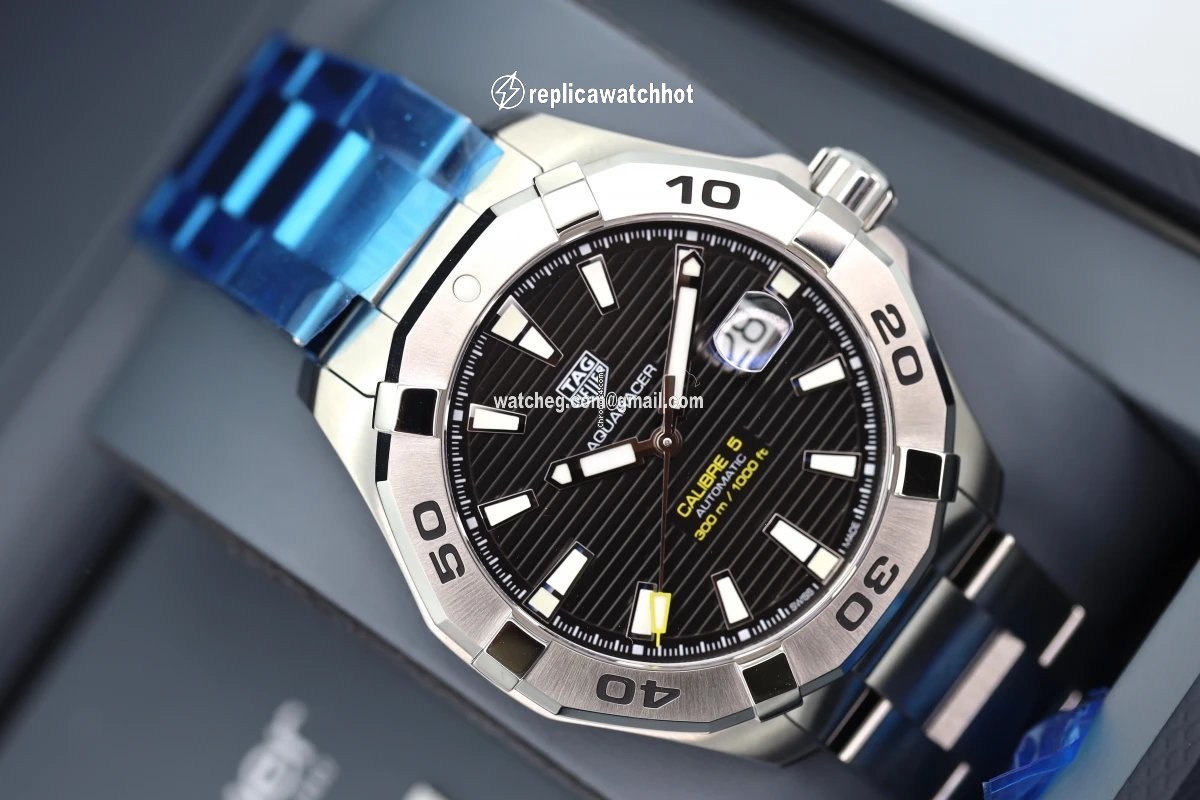 TAG Heuer Aquaracer 300M Mens watch Unisex Automatic Steel WAY2010 2