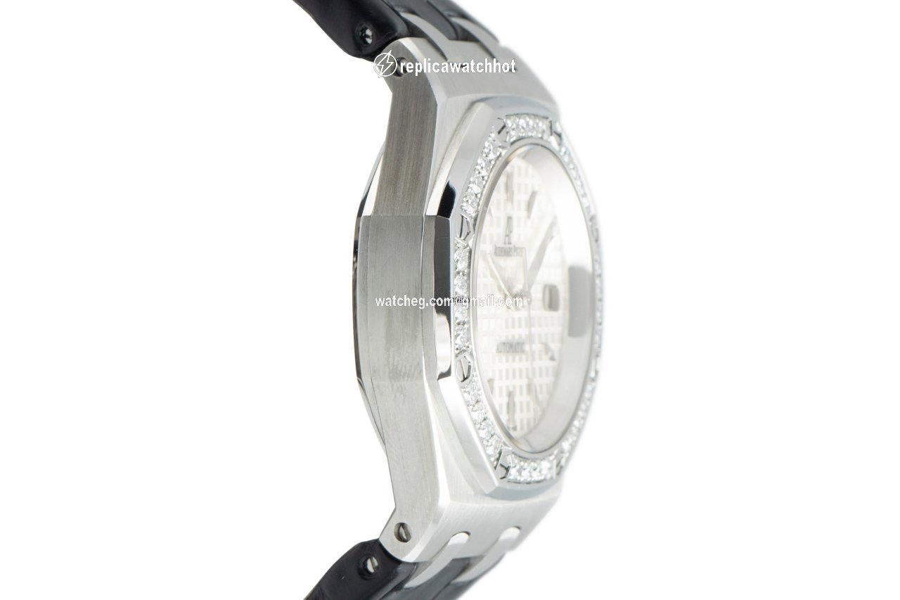 Audemars Piguet Royal Oak Lady Womens watch Automatic Steel 77321ST.ZZ.D012CR.01 2
