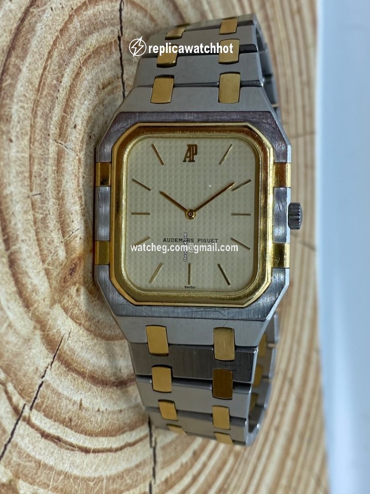 Audemars Piguet Royal Oak Mens watch Unisex Quartz Gold Steel 6009 2