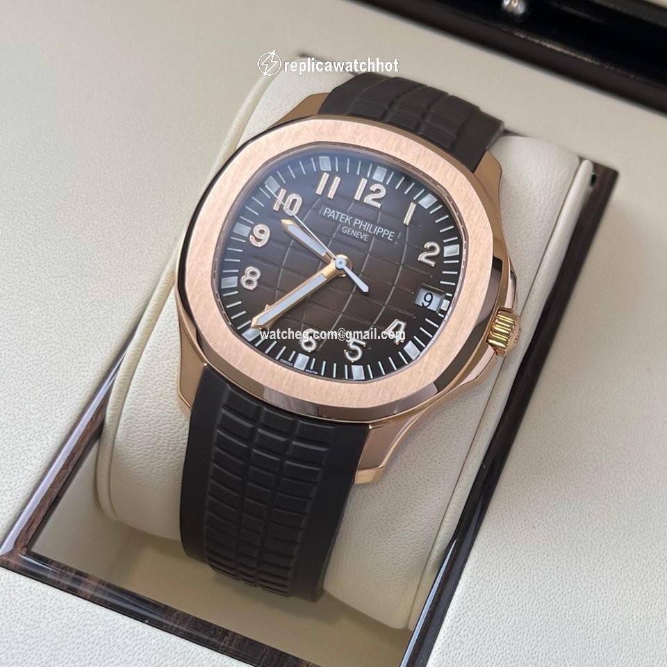 Patek Philippe Aquanaut Mens watch Unisex Automatic Rose gold 5167R 2
