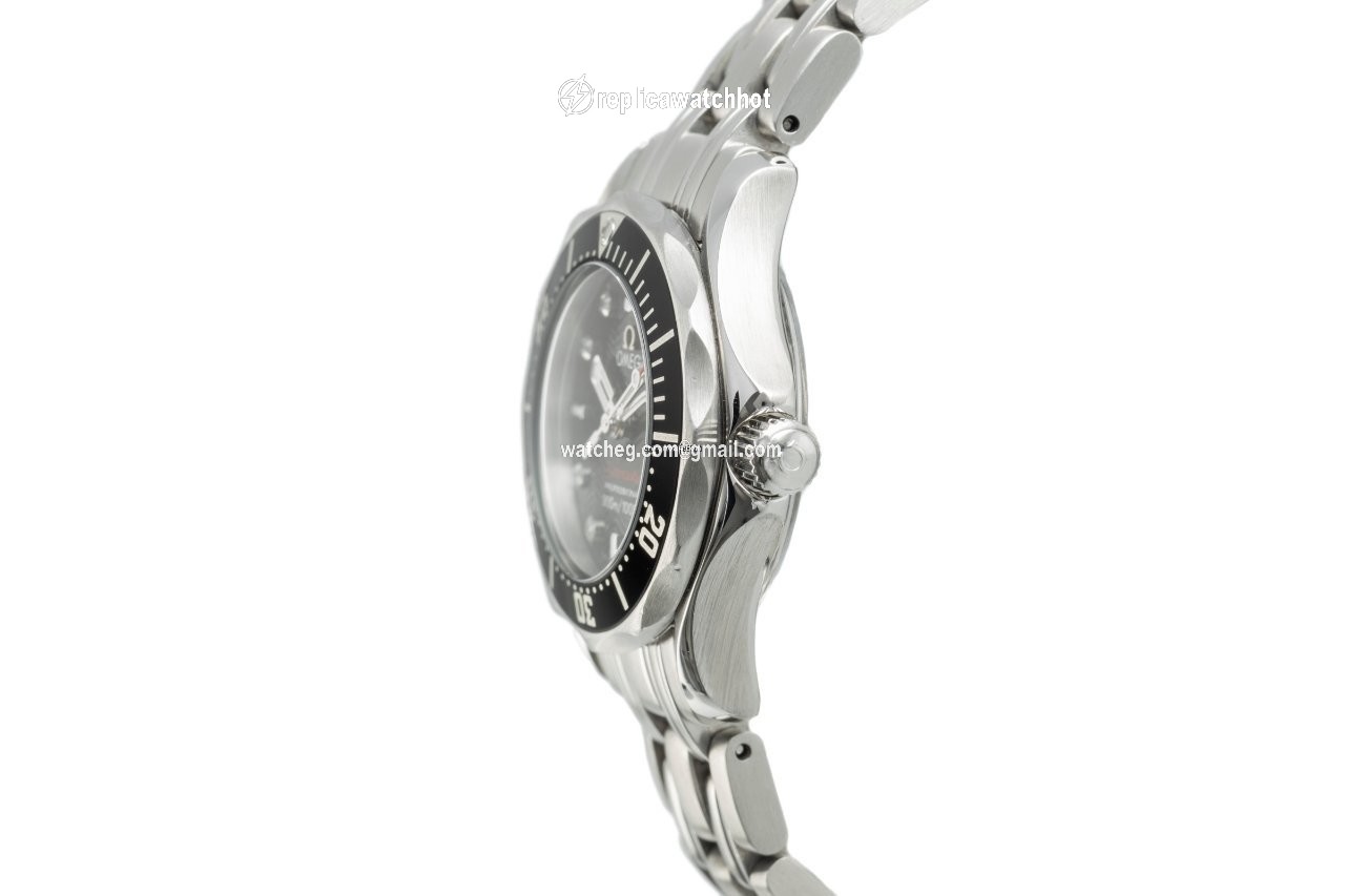 Omega Seamaster Diver 300 M Womens watch Quartz Steel 212.30.28.61.51.001 2