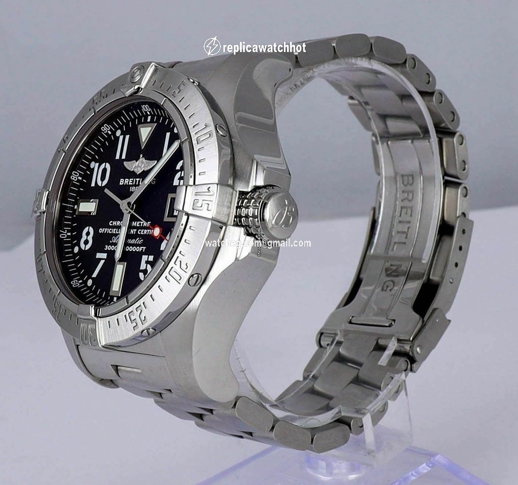 Breitling Avenger Seawolf Mens watch Unisex Automatic Steel A1733010 2