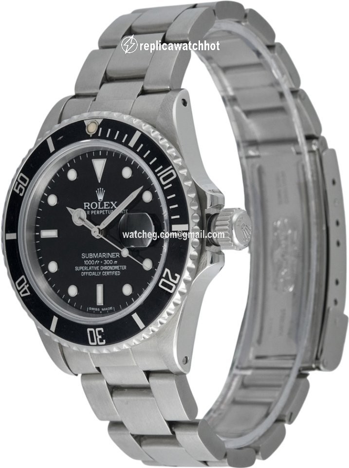 Rolex Submariner Date Mens watch Unisex Steel Automatic 16800 2