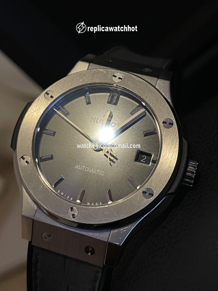 Hublot Classic Fusion 45, 42, 38, 33 mm Automatic 1092832 2