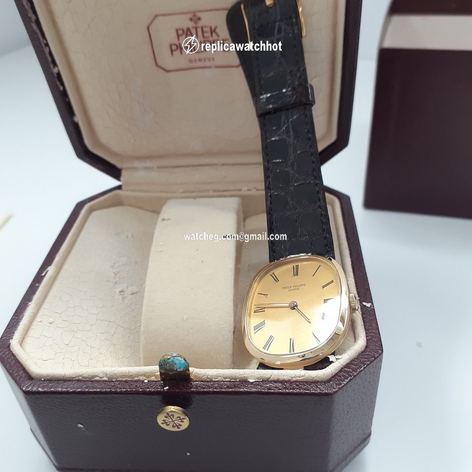 Patek Philippe Golden Ellipse Mens watch Unisex Manual winding Yellow gold 5206 2