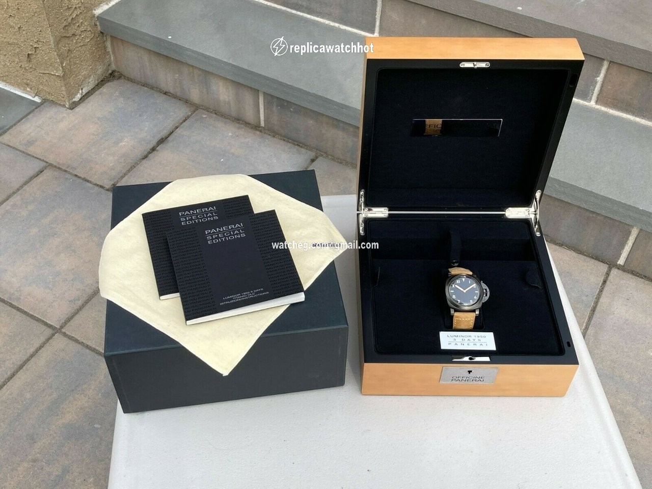 Panerai Special Editions Mens watch Unisex Manual winding Titanium PAM 00629 2