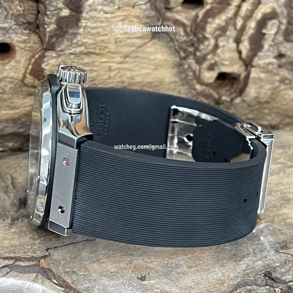 Hublot Classic Fusion Chronograph Automatic Titanium 521.NX1171.LR 2