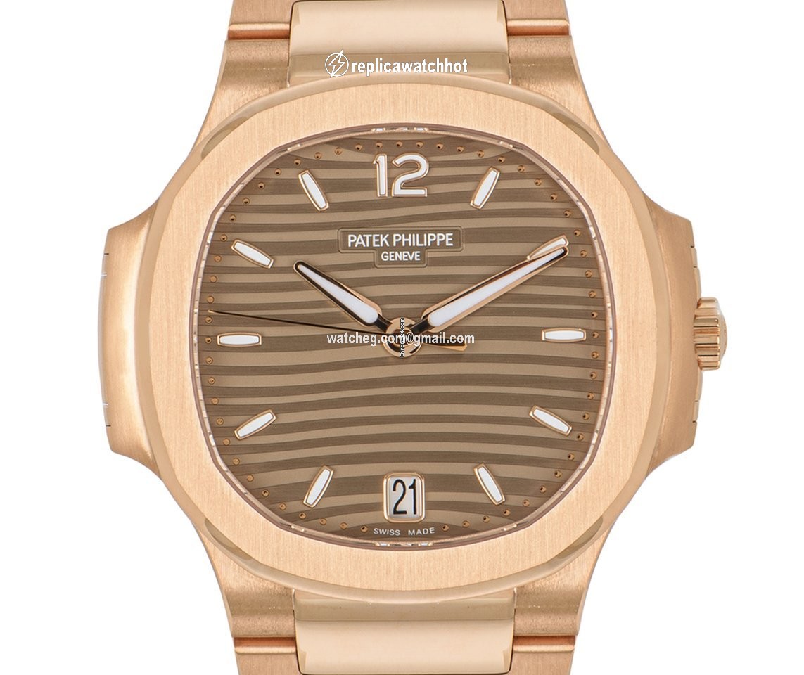Patek Philippe Nautilus Womens watch Automatic Rose gold 7118 1R-010 2