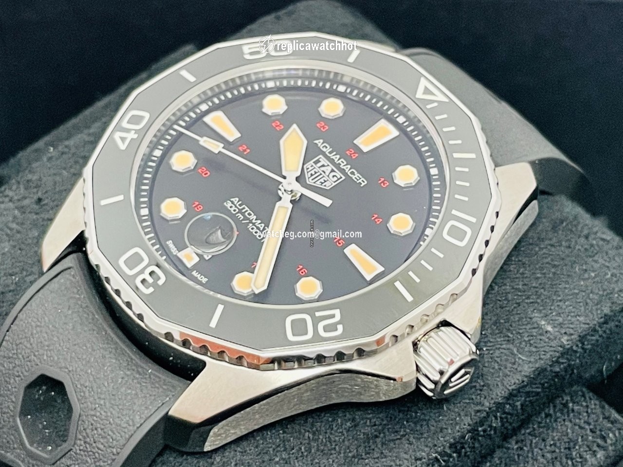 TAG Heuer Aquaracer 300M Mens watch Unisex Automatic Steel WBP208C.FT6201 2