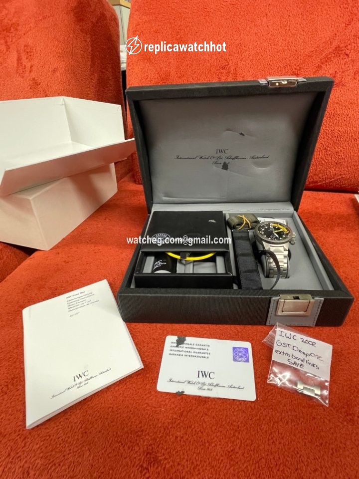IWC GST Mens watch Unisex Automatic Titanium IW3527 2