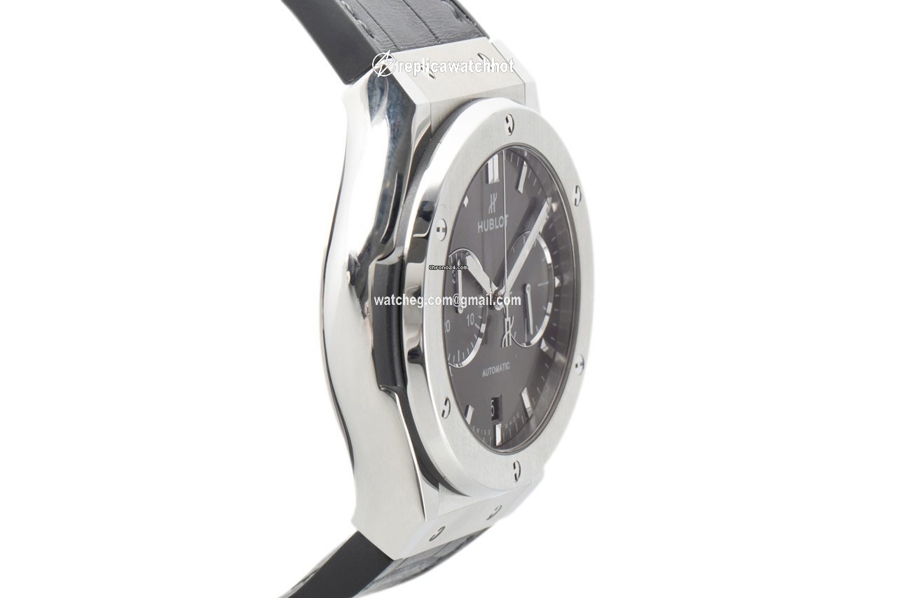 Hublot Classic Fusion Chronograph Mens watch Unisex Automatic Titanium 541.NX.7070.LR 2