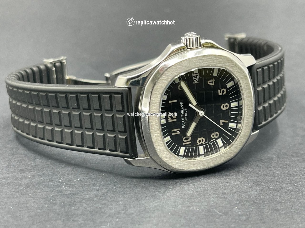 Patek Philippe Aquanaut Quartz Steel 5064A-001 2