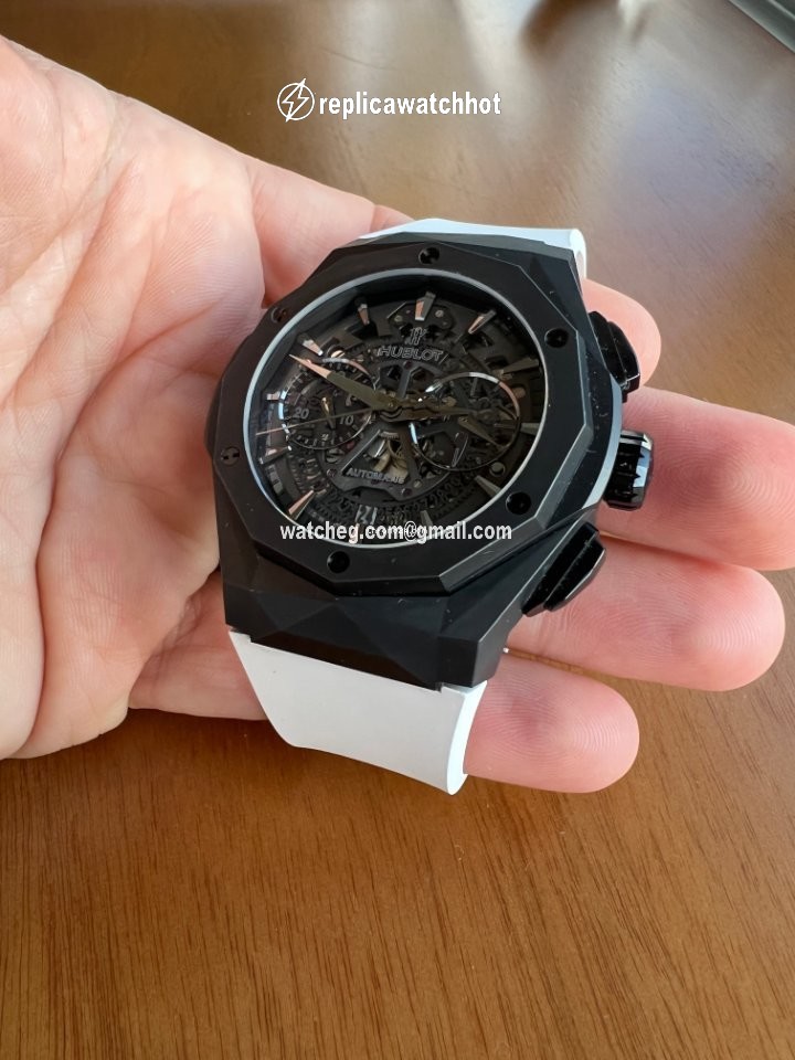 Hublot Classic Fusion Mens watch Unisex Automatic Ceramic 525.CI.0119.RX.ORL18 2