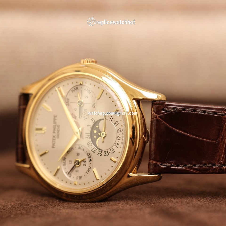Patek Philippe Perpetual Calendar Mens watch Unisex Automatic Yellow gold 3940J 2