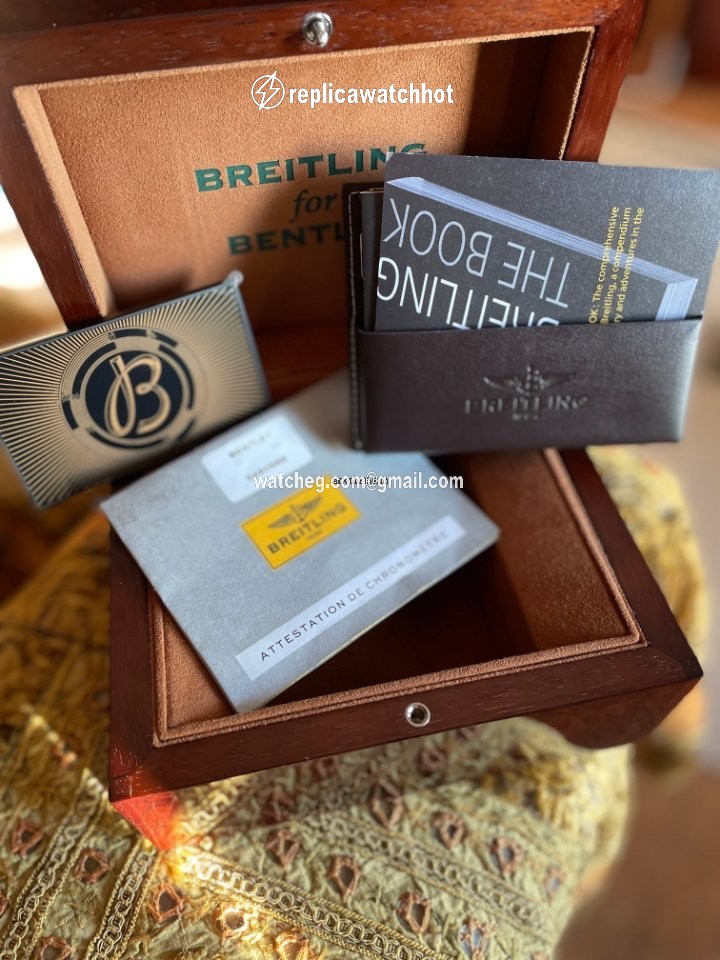 Breitling Bentley GMT Mens watch Unisex Automatic Steel A4736212 B919 2