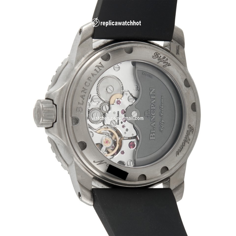 Blancpain Fifty Fathoms Mens watch Unisex Automatic Titanium 5015-12B40-O52A 2