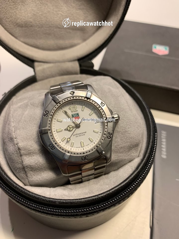 TAG Heuer 2000 Mens watch Unisex Quartz WK1211 2