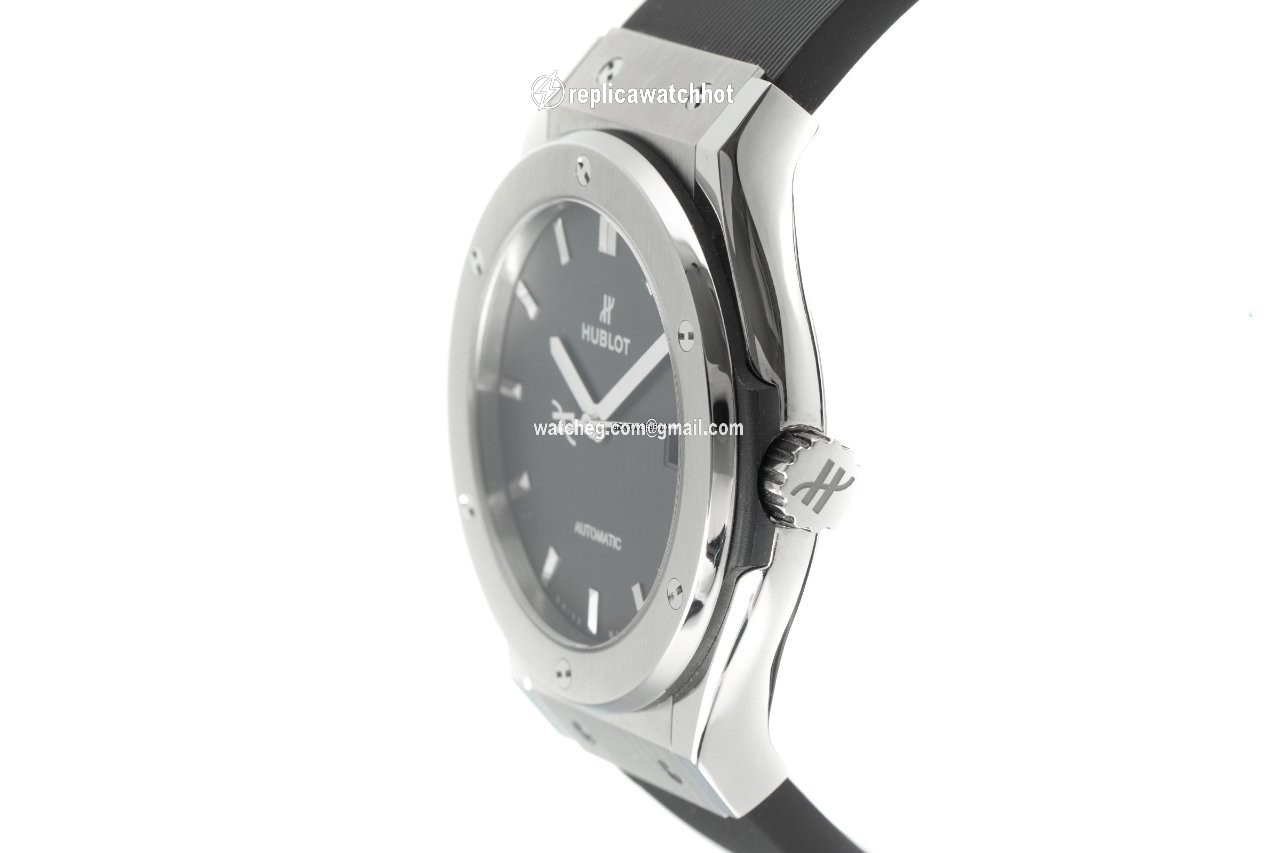 Hublot Classic Fusion 45, 42, 38, 33 mm Mens watch Unisex Automatic Titanium 542.NX.1171.RX 2