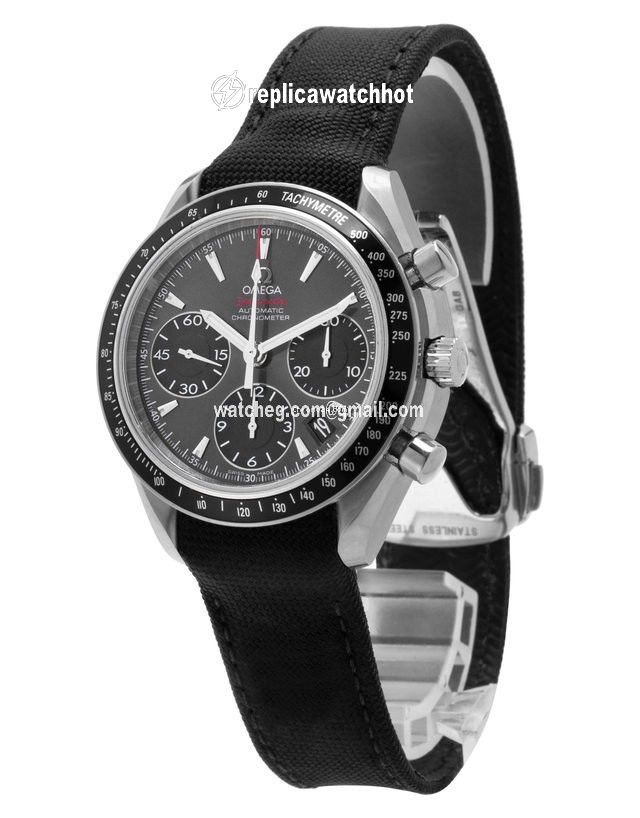 Omega Speedmaster Date Mens watch Unisex Automatic Steel 323.32.40.40.06.001 2