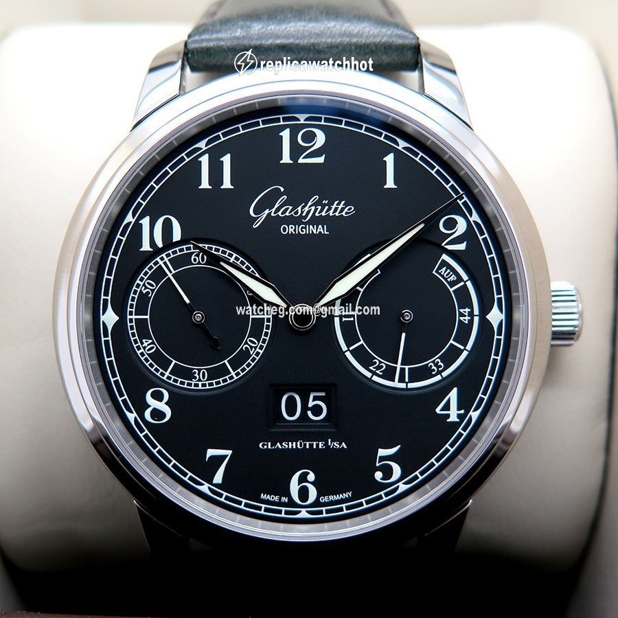 Glashtte Original Senator Observer Mens watch Unisex Automatic Steel 100-14-07-02-30 2