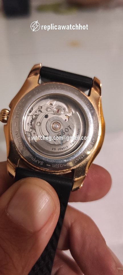 Tissot Couturier Mens watch Unisex Automatic Steel T035.407.36.051.00 2