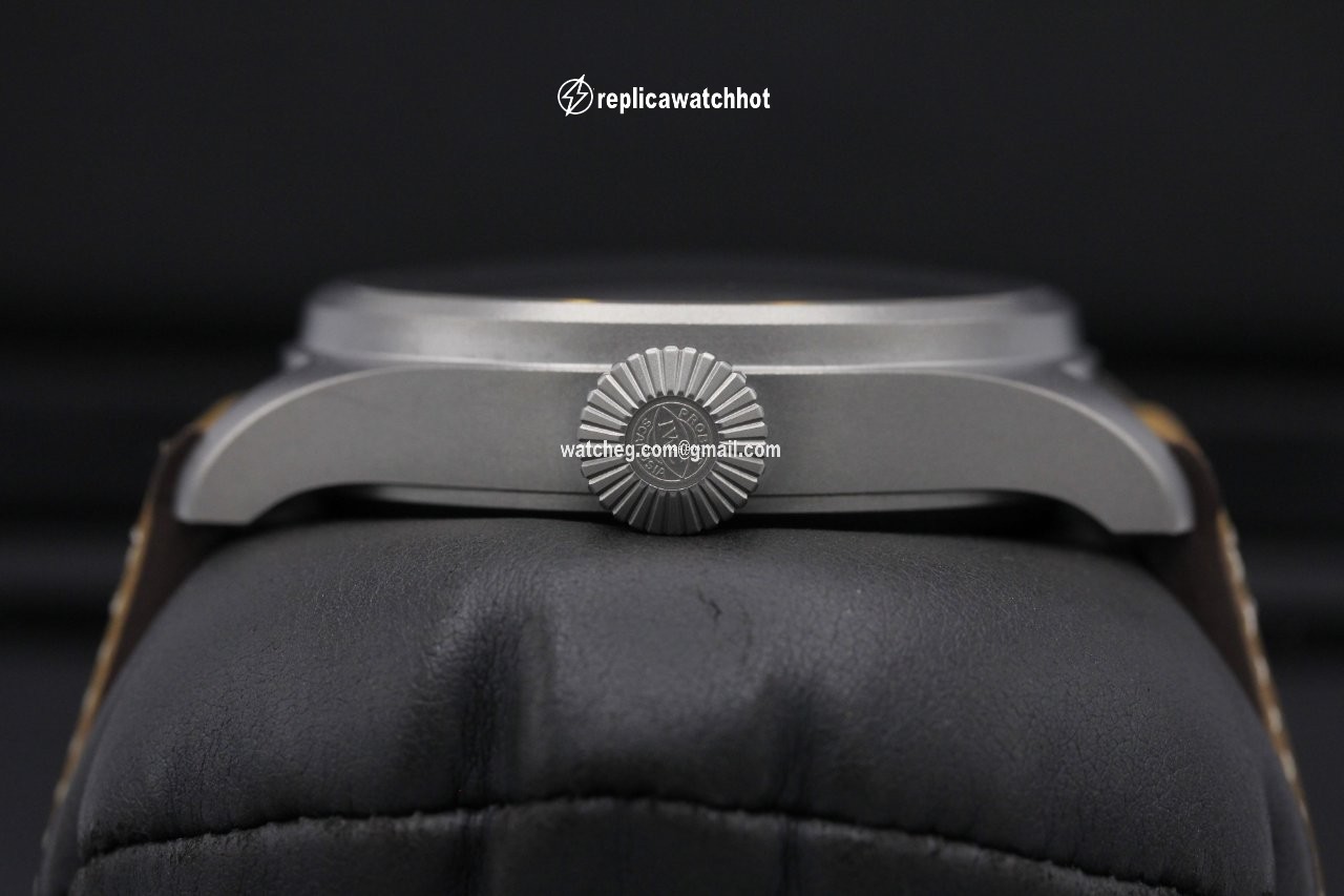 IWC Big Pilot Titanium IW329701 2