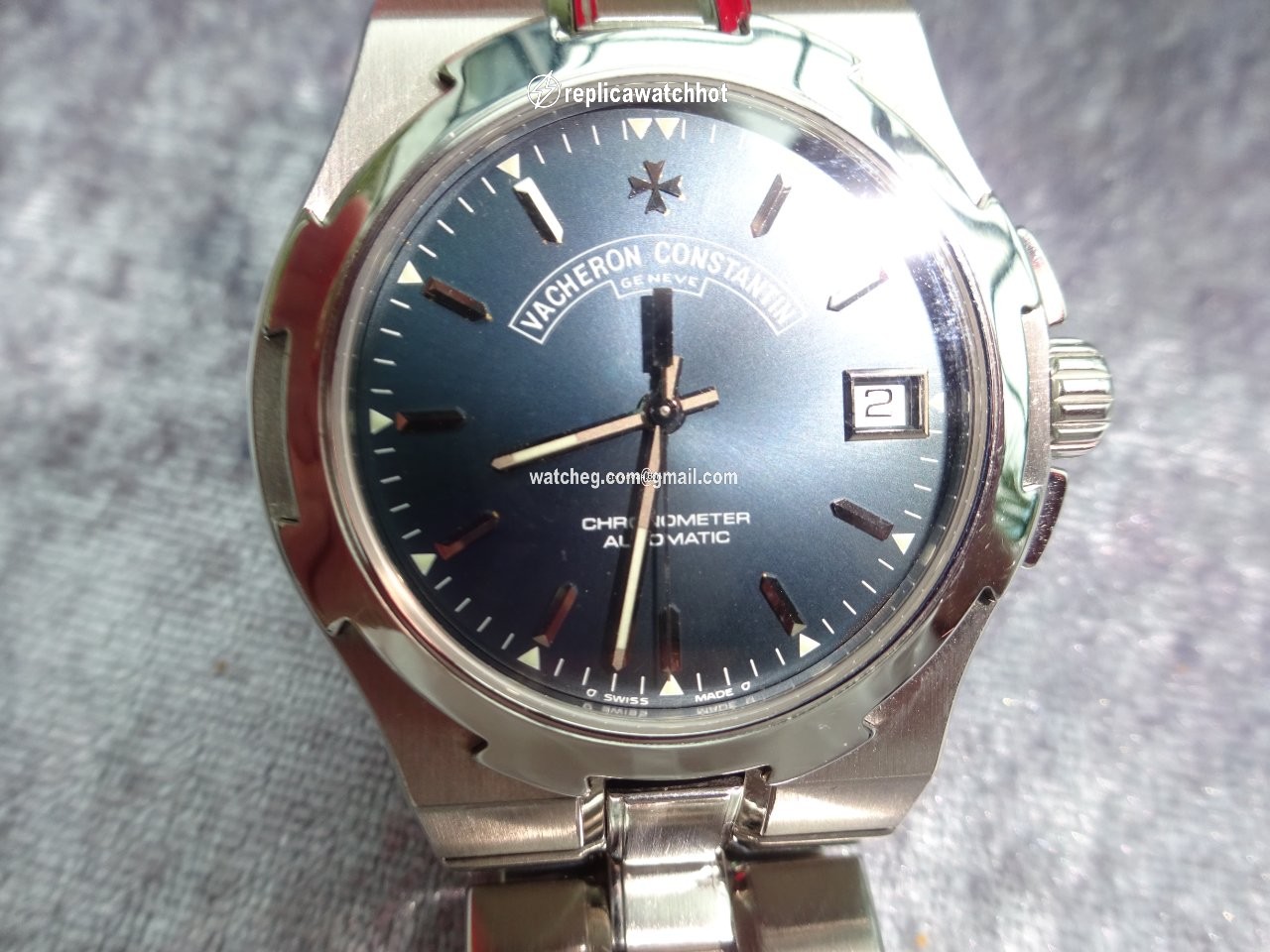 Vacheron Constantin Overseas Mens watch Unisex Automatic Steel 42040 2
