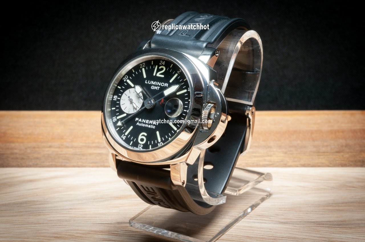 Panerai Luminor GMT Automatic Mens watch Unisex Automatic Steel PAM 00088 2