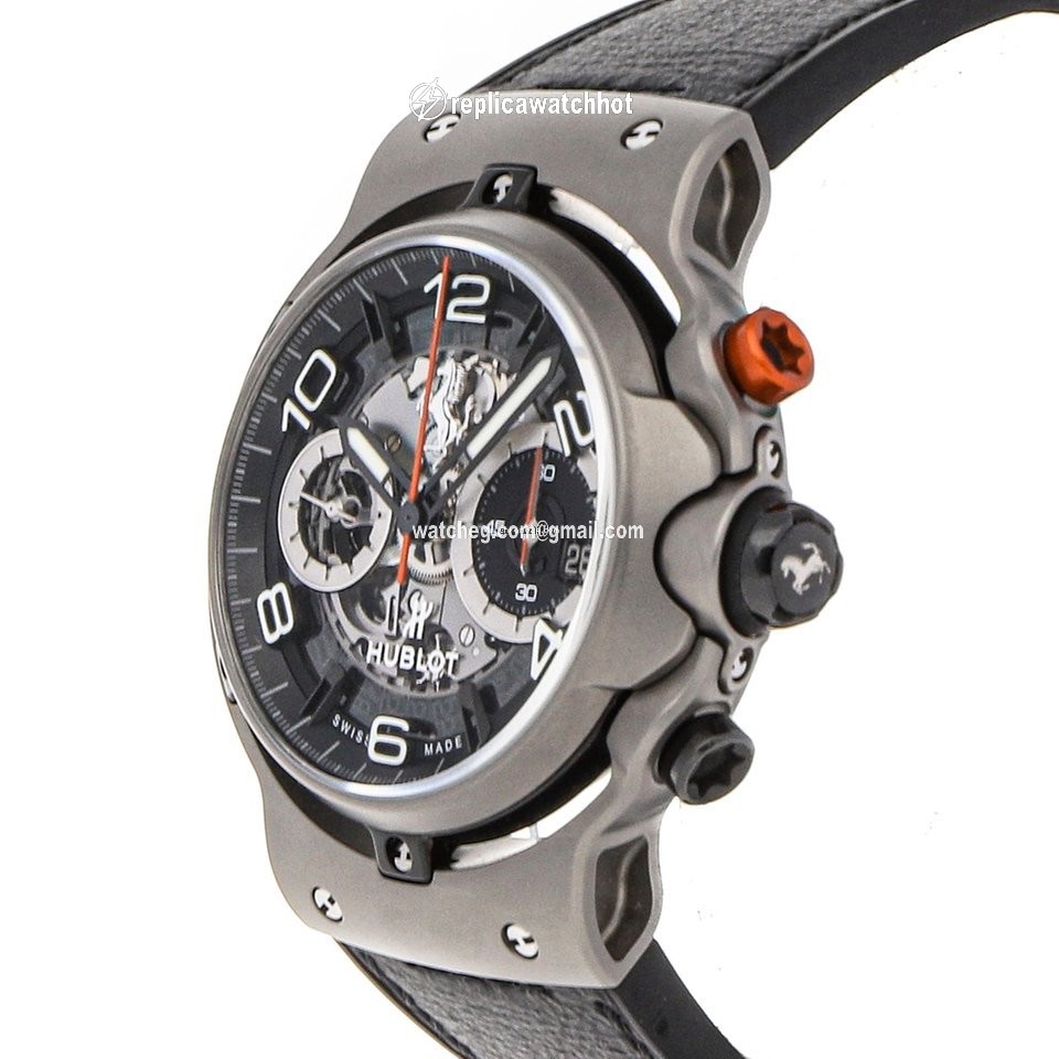 Hublot Classic Fusion 45, 42, 38, 33 mm Mens watch Unisex Automatic Titanium 526.NX.0124.VR 2