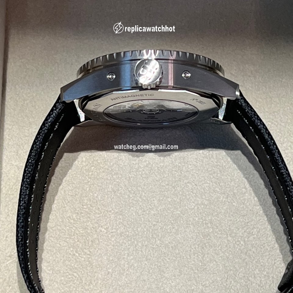 Blancpain Fifty Fathoms Bathyscaphe Mens watch Unisex Automatic Titanium 5054-1110-B52A 2