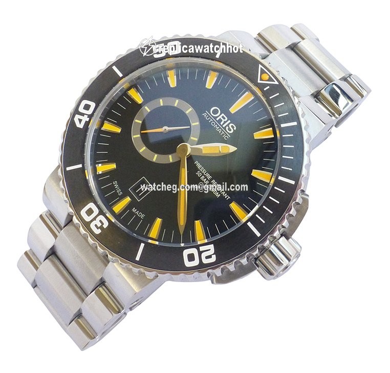 Oris Aquis Small Second Mens watch Unisex Automatic Steel 01 743 7733 4159-07 8 24 05PEB 2