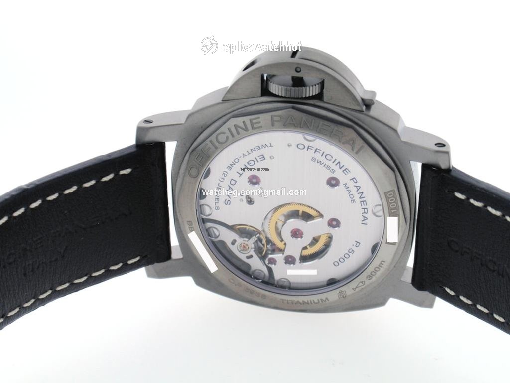 Panerai Luminor Base 8 Days Mens watch Unisex Manual winding Titanium PAM0562 2