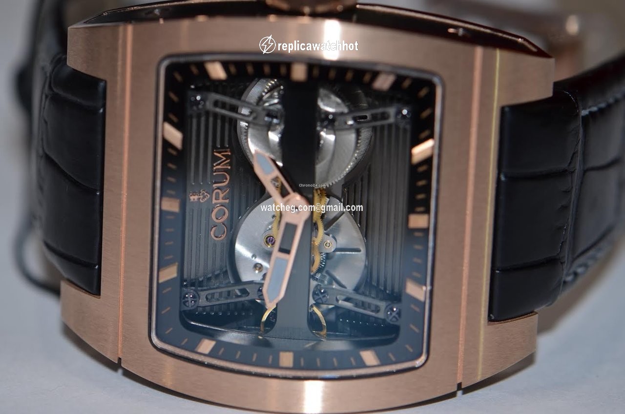 Corum Ti-Bridge Mens watch Unisex Automatic Rose gold 207.201.05 0F01 0000 2