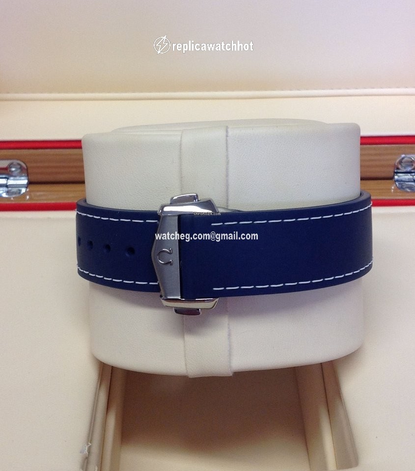 Omega Seamaster Planet Ocean Mens watch Unisex Automatic Titanium 232.92.44.22.03.001 2