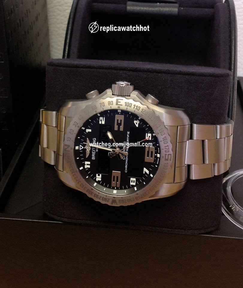 Breitling Cockpit B50 Mens watch Unisex Quartz Titanium EB5010 2