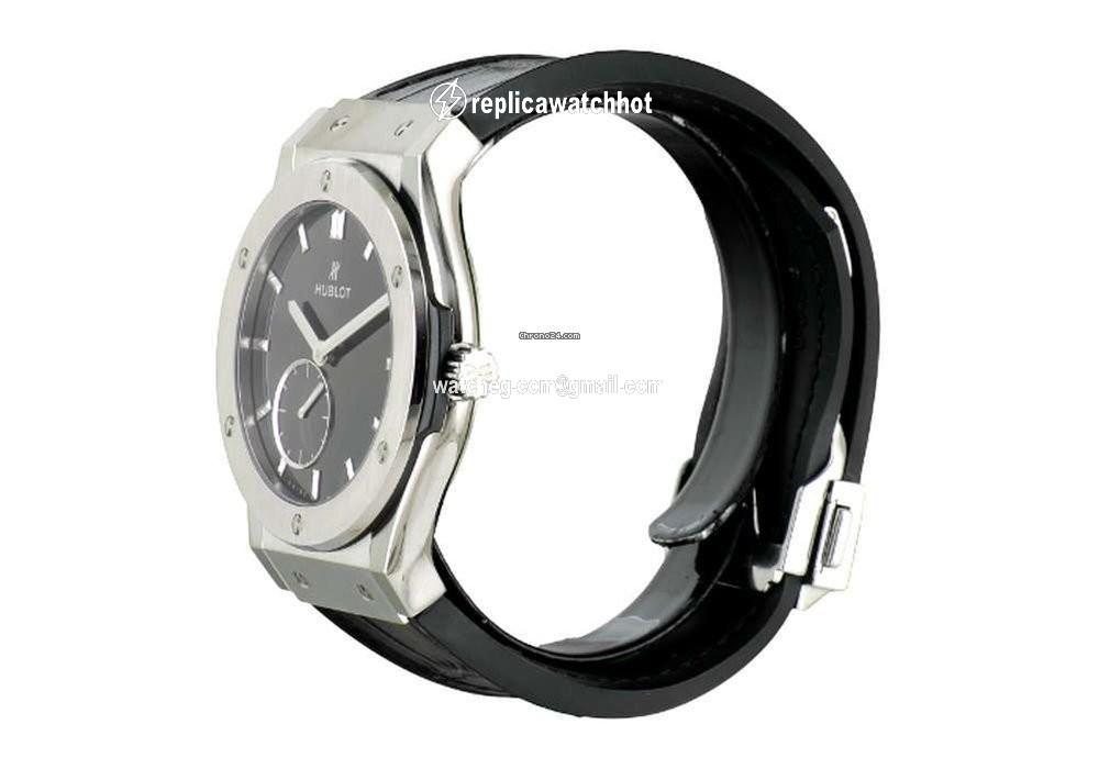Hublot Classic Fusion Ultra-Thin Mens watch Unisex Automatic Titanium 545.NX.1270.LR 2